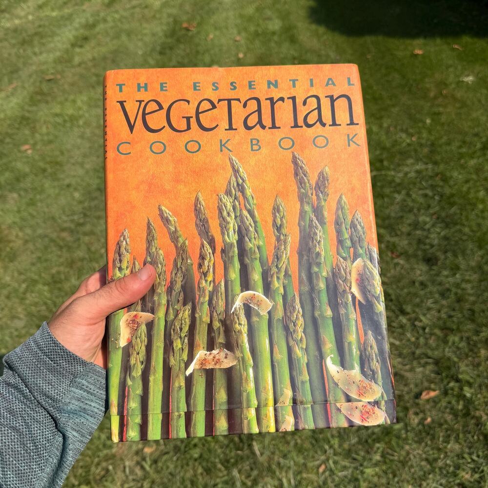 The Essential Vegetarian Cookbook by Whitecap Books Staff hardcover 1996 vintage